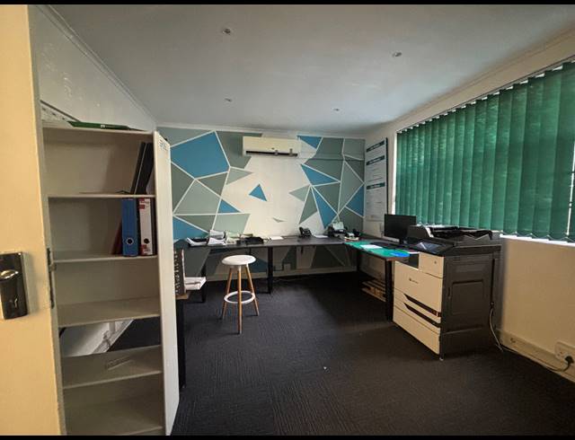 677M² WAREHOUSE TO LET IN PAROW INDUSTRIAL